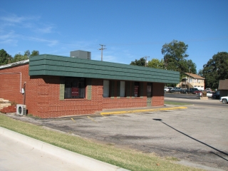 432 N. Broadway Ave.