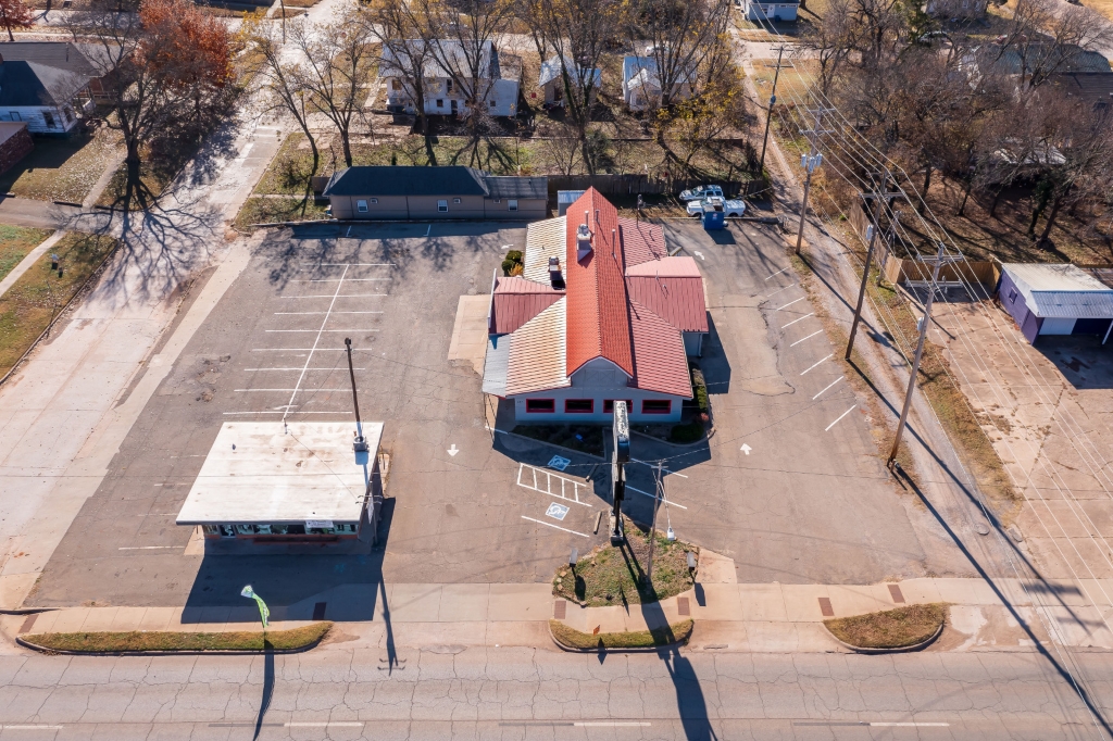 601-607 W 6th Ave.