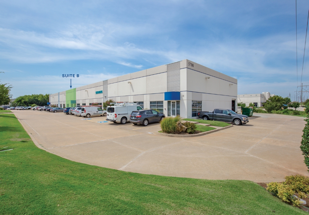 Airport Commerce Center