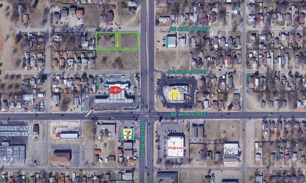 NW/c SE 42nd and Shields