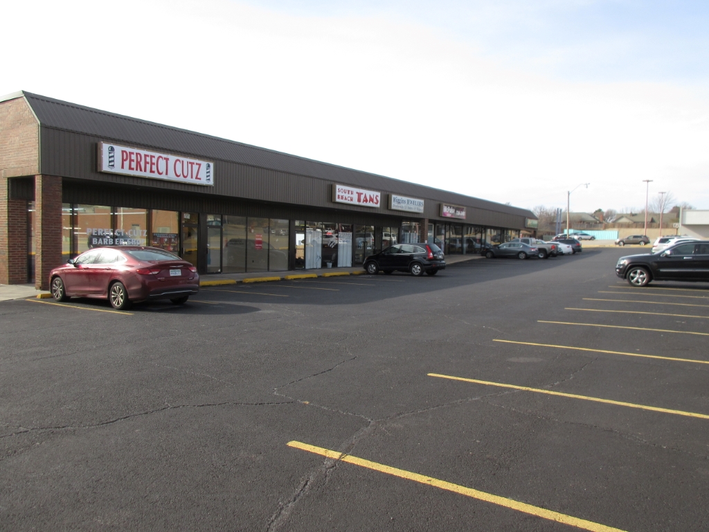 Warwick Plaza